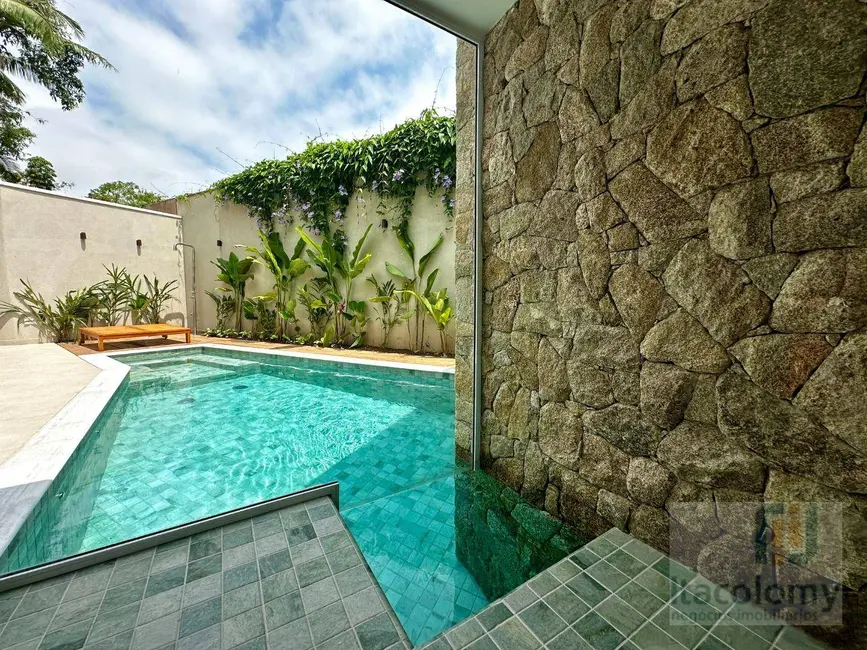 Foto 6 de Casa de Condomínio com 6 quartos à venda, 300m2 em Sao Sebastiao - SP