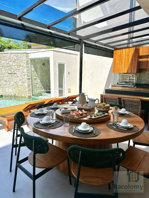 Foto 9 de Casa de Condomínio com 6 quartos à venda, 300m2 em Sao Sebastiao - SP