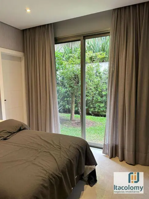 Foto 8 de Casa de Condomínio com 4 quartos para alugar, 490m2 em Santana De Parnaiba - SP