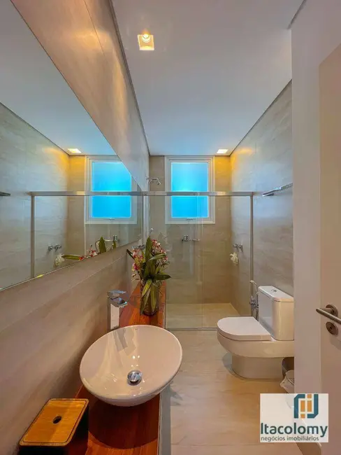Casa de Condomínio com 4 quartos à venda, 980m2 em Santana De Parnaiba - SP - imagem 5 Foto 5 de Casa de Condomínio com 4 quartos à venda, 980m2 em Santana De Parnaiba - SP