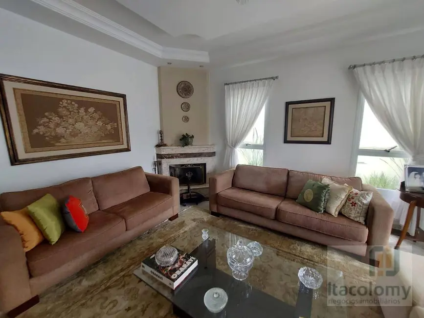 Foto 4 de Casa de Condomínio com 4 quartos para alugar, 600m2 em Santana De Parnaiba - SP