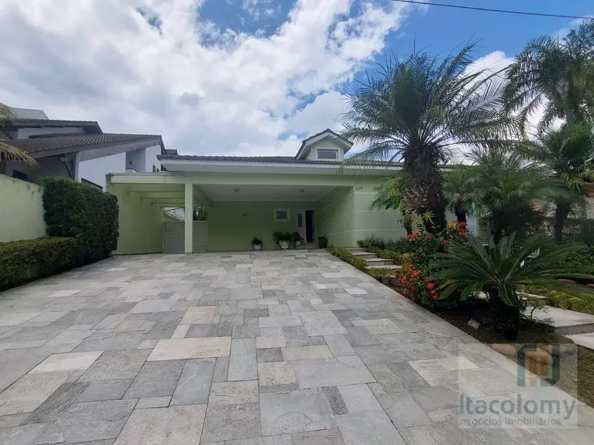 Foto 3 de Casa de Condomínio com 4 quartos para alugar, 600m2 em Santana De Parnaiba - SP