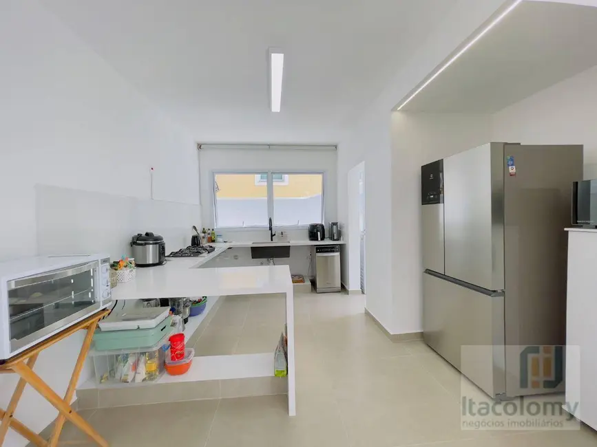 Foto 8 de Casa de Condomínio com 3 quartos à venda, 360m2 em Santana De Parnaiba - SP