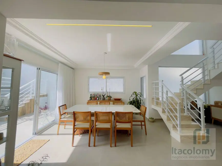 Foto 7 de Casa de Condomínio com 3 quartos à venda, 360m2 em Santana De Parnaiba - SP