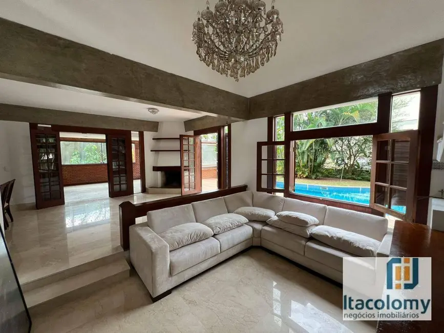 Foto 2 de Casa de Condomínio com 4 quartos para alugar, 1080m2 em Santana De Parnaiba - SP