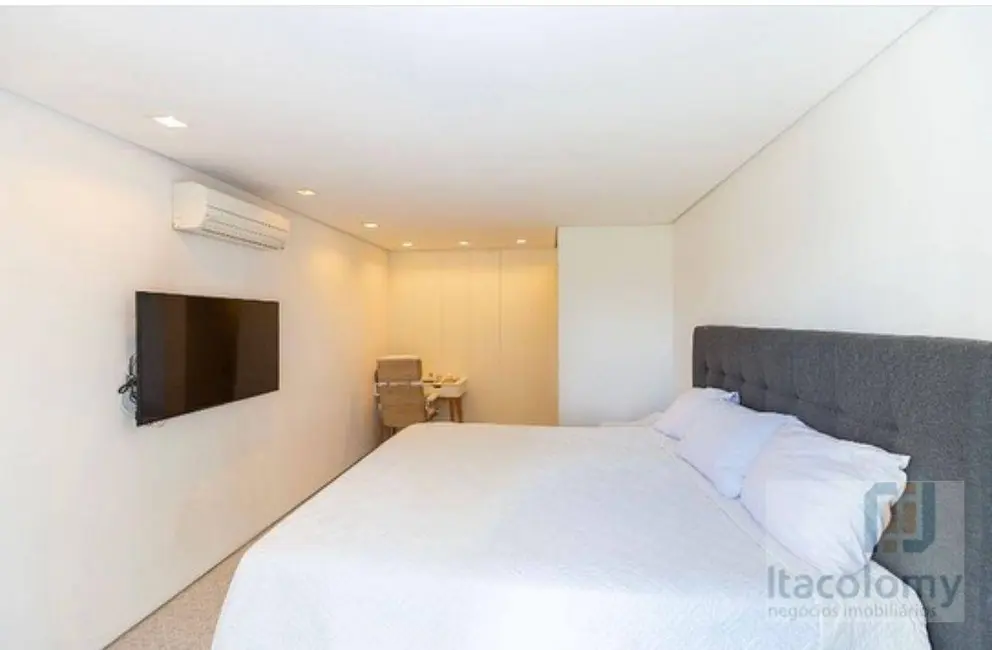 Foto 3 de Apartamento com 3 quartos à venda, 258m2 em Barueri - SP