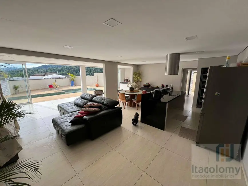 Foto 3 de Casa de Condomínio com 3 quartos à venda e para alugar, 400m2 em Santana De Parnaiba - SP