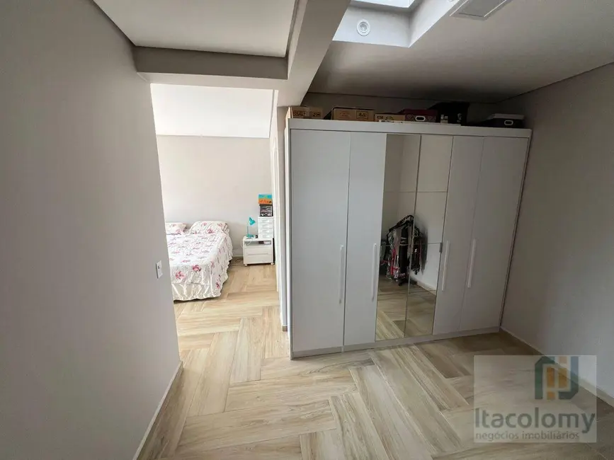 Foto 8 de Casa de Condomínio com 3 quartos à venda e para alugar, 400m2 em Santana De Parnaiba - SP