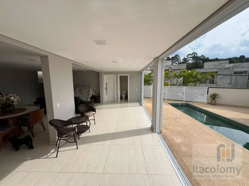 Foto 5 de Casa de Condomínio com 3 quartos à venda e para alugar, 400m2 em Santana De Parnaiba - SP