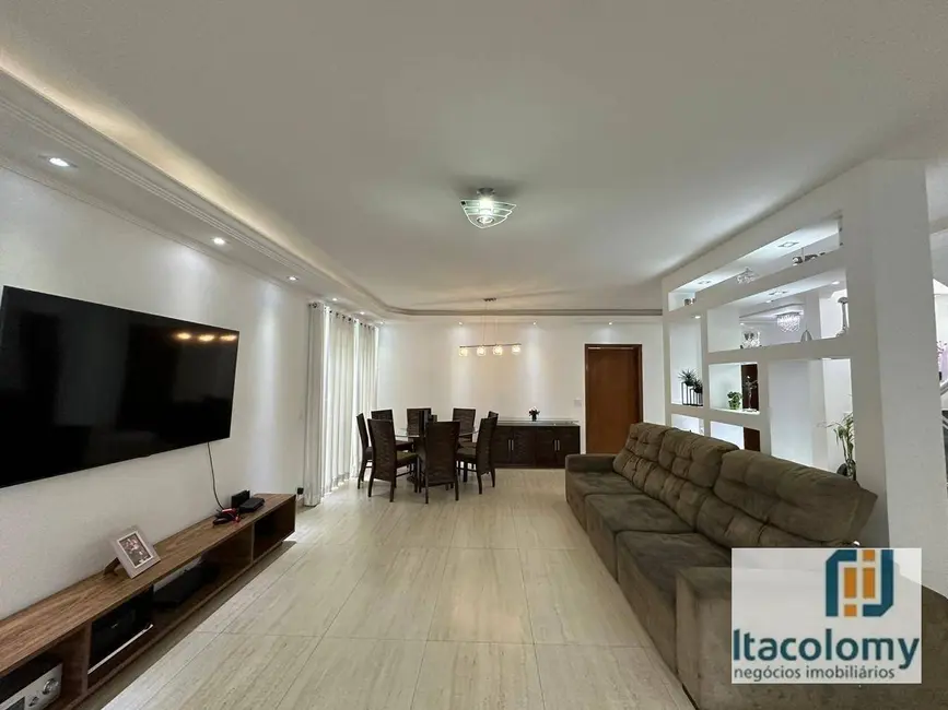 Foto 3 de Casa de Condomínio com 4 quartos à venda, 308m2 em Santana De Parnaiba - SP