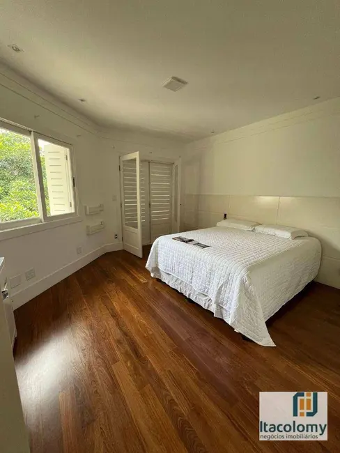 Foto 8 de Casa de Condomínio com 4 quartos à venda, 420m2 em Santana De Parnaiba - SP