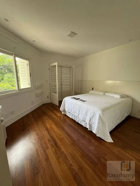 Foto 8 de Casa de Condomínio com 4 quartos à venda, 420m2 em Santana De Parnaiba - SP