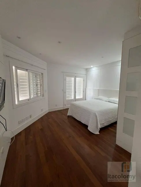 Foto 9 de Casa de Condomínio com 4 quartos à venda, 420m2 em Santana De Parnaiba - SP