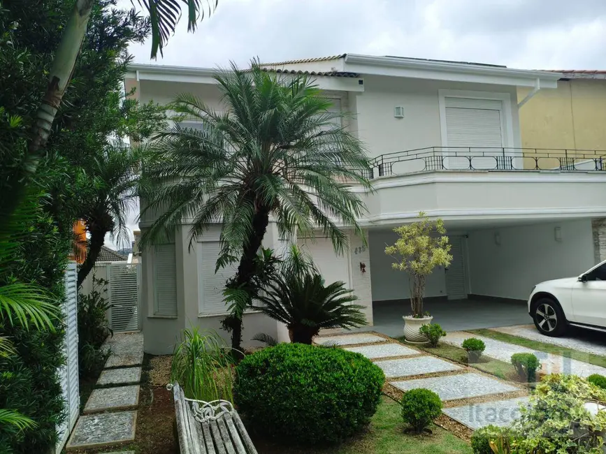 Casa de Condomínio com 3 quartos para alugar, 360m2 em Santana De Parnaiba - SP - imagem 3 Foto 3 de Casa de Condomínio com 3 quartos para alugar, 360m2 em Santana De Parnaiba - SP