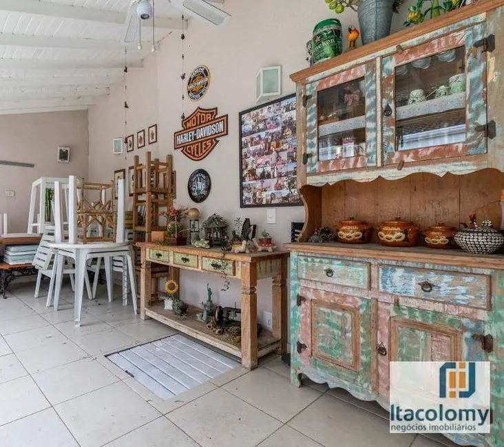 Foto 4 de Casa de Condomínio com 3 quartos para alugar, 360m2 em Santana De Parnaiba - SP