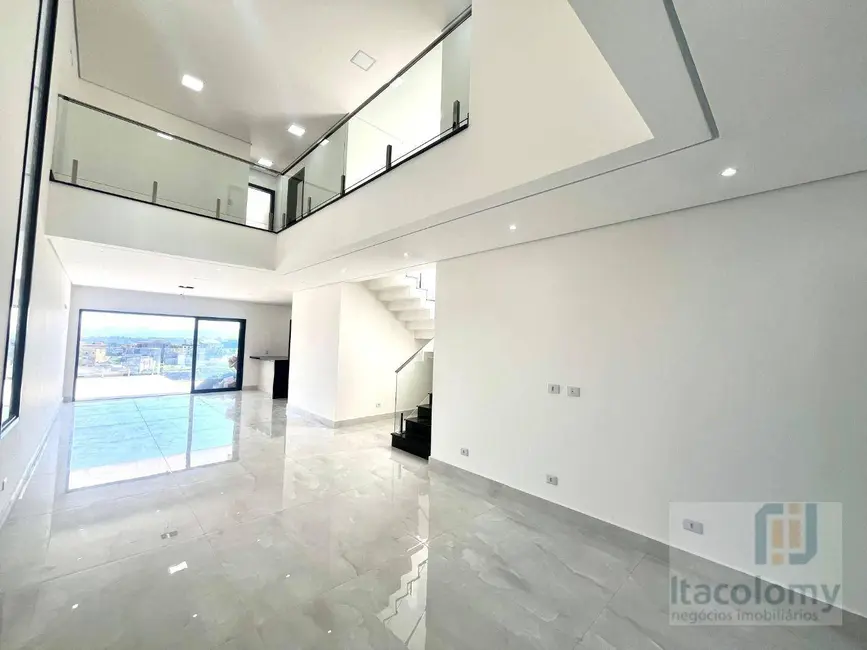 Foto 3 de Casa de Condomínio com 3 quartos à venda, 276m2 em Suru, Santana De Parnaiba - SP