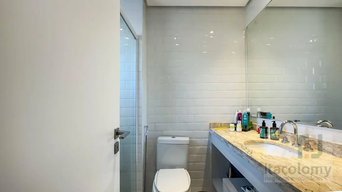 Foto 9 de Apartamento com 3 quartos à venda, 178m2 em Barueri - SP