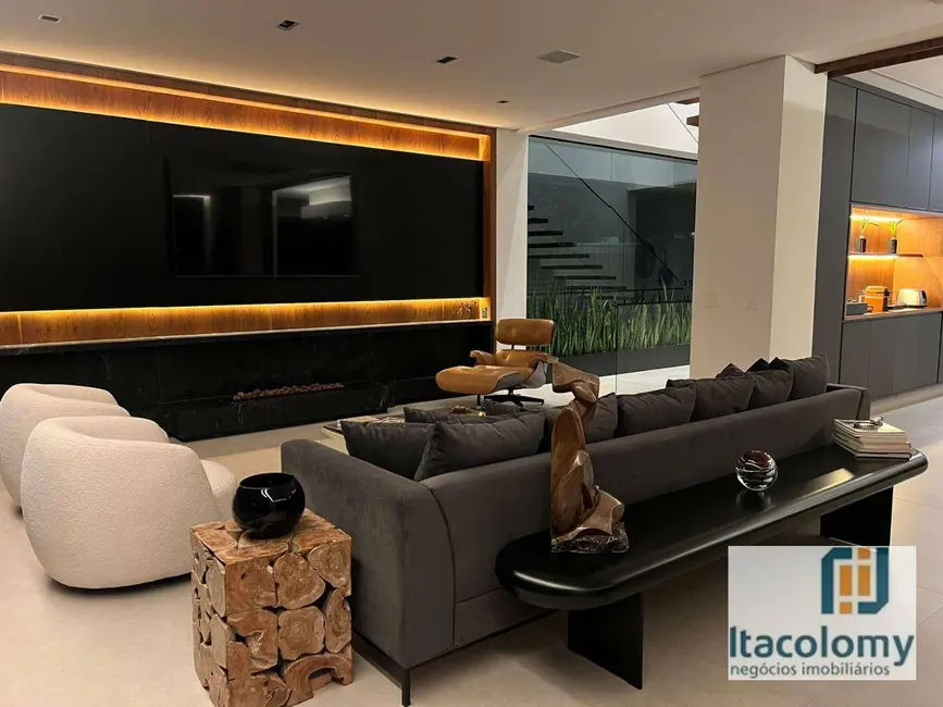 Foto 3 de Casa de Condomínio com 4 quartos à venda, 560m2 em Barueri - SP