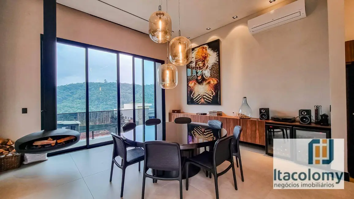 Foto 4 de Casa de Condomínio com 4 quartos à venda, 490m2 em Santana De Parnaiba - SP