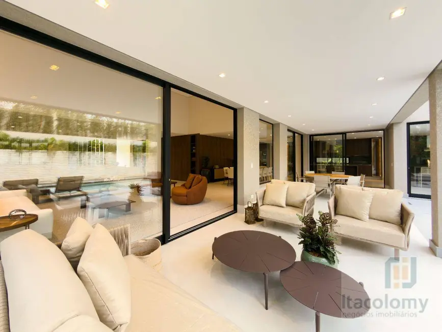 Casa de Condomínio com 4 quartos à venda, 753m2 em Santana De Parnaiba - SP - imagem 3 Foto 3 de Casa de Condomínio com 4 quartos à venda, 753m2 em Santana De Parnaiba - SP