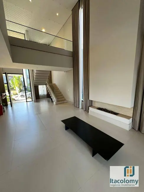 Foto 6 de Casa de Condomínio com 6 quartos à venda e para alugar, 520m2 em Tamboré, Santana De Parnaiba - SP