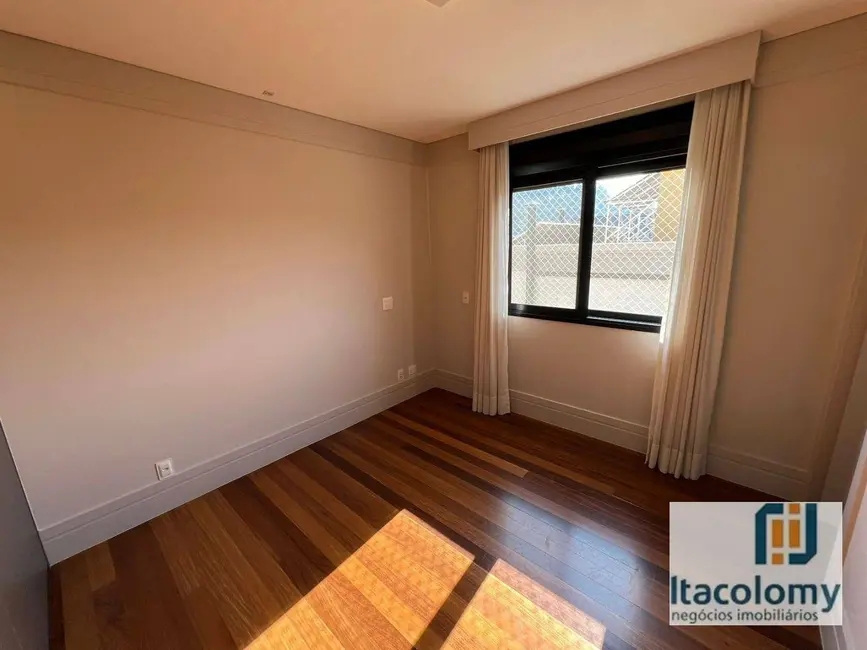 Foto 9 de Casa de Condomínio com 6 quartos à venda e para alugar, 520m2 em Tamboré, Santana De Parnaiba - SP