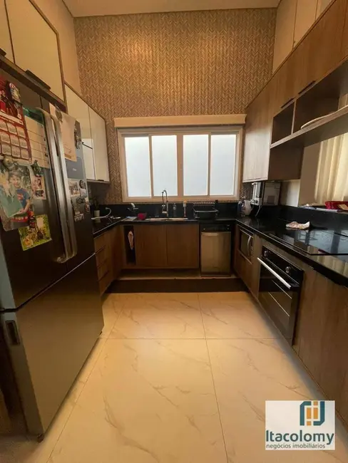 Casa de Condomínio com 3 quartos à venda, 441m2 em Santana De Parnaiba - SP - imagem 5 Foto 5 de Casa de Condomínio com 3 quartos à venda, 441m2 em Santana De Parnaiba - SP