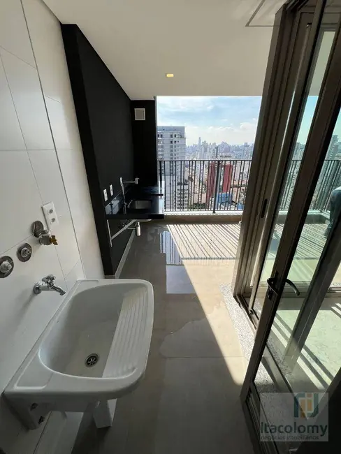 Apartamento com 2 quartos à venda, 71m2 em Pinheiros, São Paulo - SP - imagem 4 Foto 4 de Apartamento com 2 quartos à venda, 71m2 em Pinheiros, São Paulo - SP