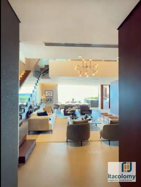 Foto 5 de Casa de Condomínio com 4 quartos para alugar, 525m2 em Tamboré, Santana De Parnaiba - SP