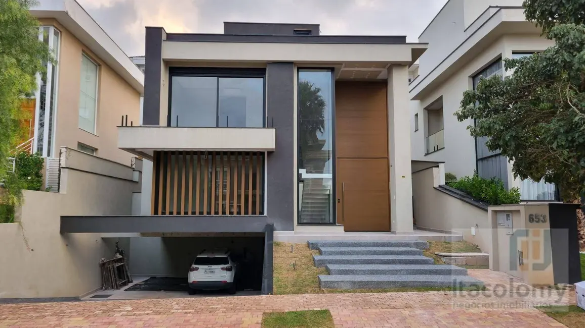 Foto 1 de Casa de Condomínio com 4 quartos à venda, 420m2 em Santana De Parnaiba - SP