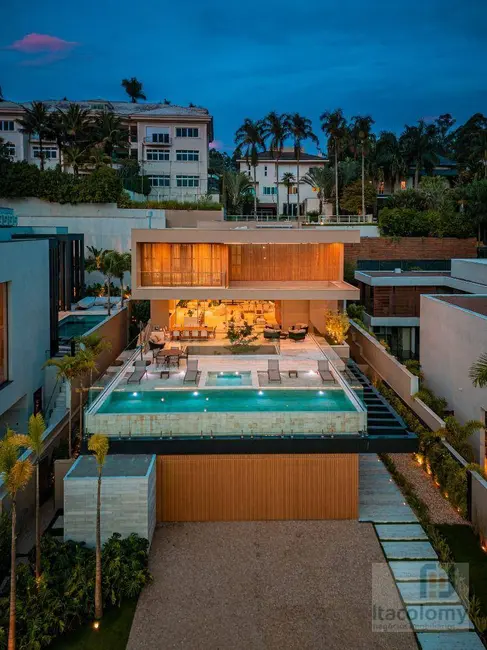 Foto 5 de Casa de Condomínio com 5 quartos à venda, 950m2 em Tamboré, Santana De Parnaiba - SP