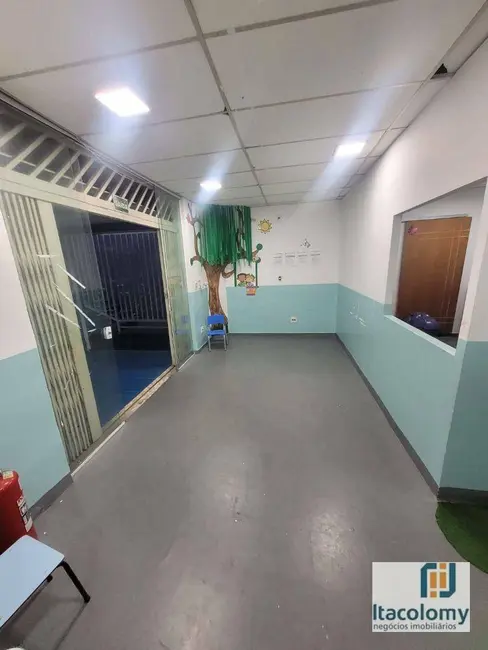 Sobrado com 1 quarto para alugar, 300m2 em Vila São Jorge, Barueri - SP - imagem 7 Foto 7 de Sobrado com 1 quarto para alugar, 300m2 em Vila São Jorge, Barueri - SP