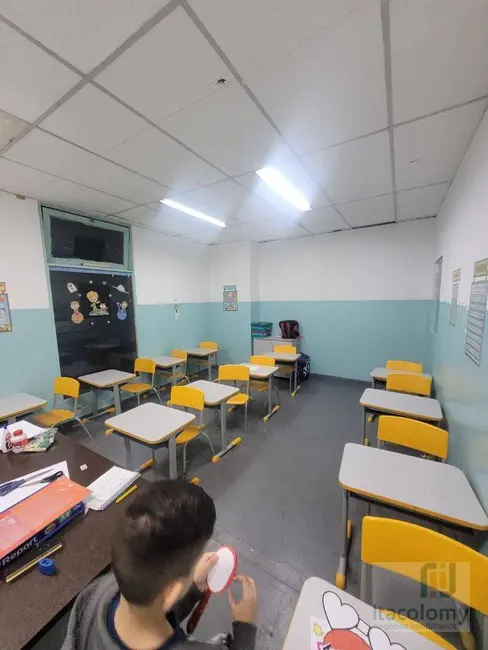 Foto 2 de Sobrado com 1 quarto para alugar, 300m2 em Vila São Jorge, Barueri - SP