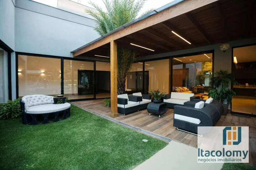 Casa de Condomínio com 7 quartos à venda, 3500m2 em Tamboré, Barueri - SP - imagem 5 Foto 5 de Casa de Condomínio com 7 quartos à venda, 3500m2 em Tamboré, Barueri - SP