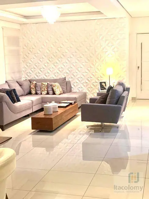 Foto 2 de Casa de Condomínio com 4 quartos à venda, 360m2 em Santana De Parnaiba - SP