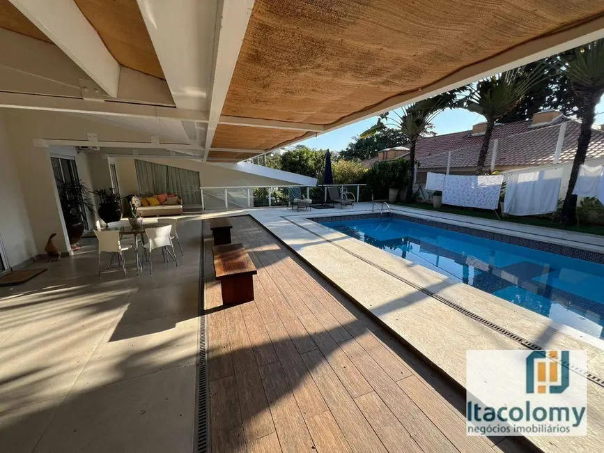 Foto 9 de Casa de Condomínio com 4 quartos para alugar, 838m2 em Barueri - SP