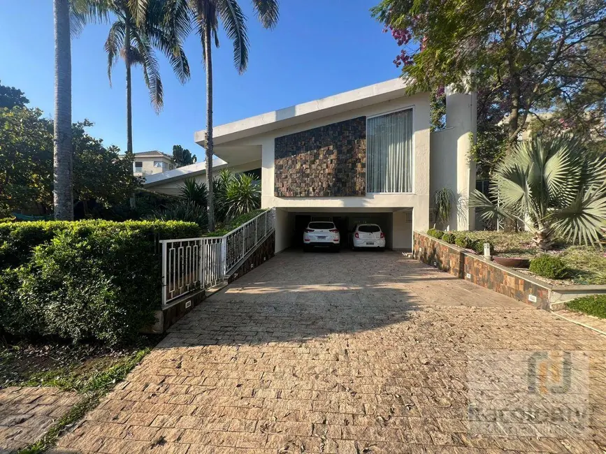 Foto 1 de Casa de Condomínio com 4 quartos para alugar, 838m2 em Barueri - SP