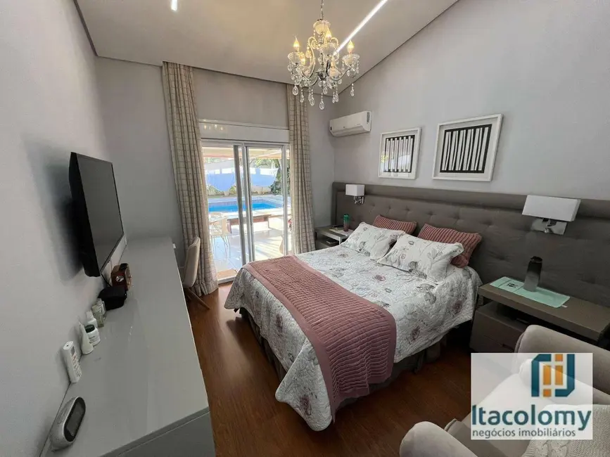 Foto 8 de Casa de Condomínio com 4 quartos para alugar, 838m2 em Barueri - SP