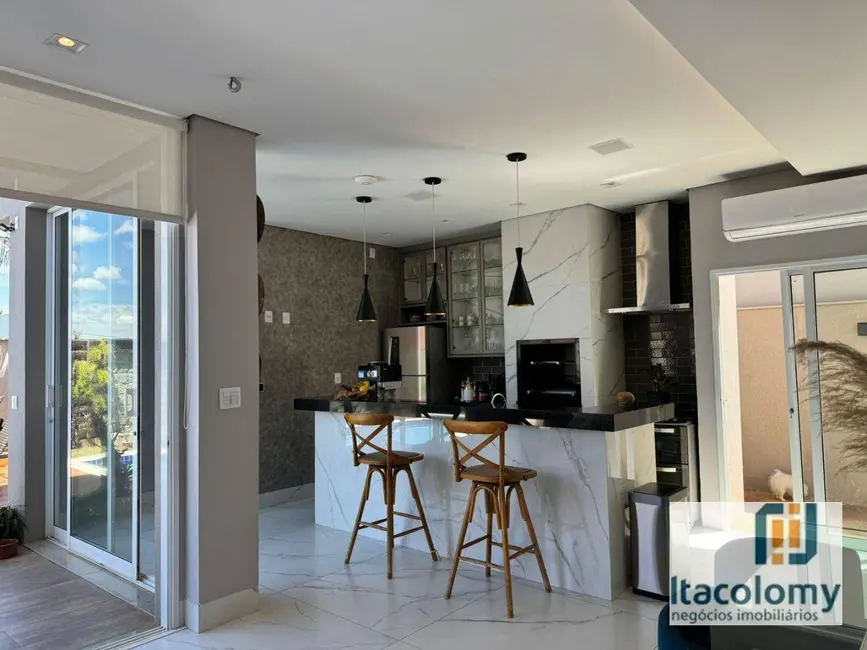 Casa de Condomínio com 3 quartos à venda, 437m2 em Condomínio Vila Toscana, Aracatuba - SP - imagem 4 Foto 4 de Casa de Condomínio com 3 quartos à venda, 437m2 em Condomínio Vila Toscana, Aracatuba - SP