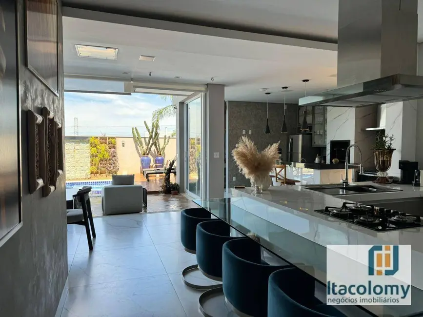 Casa de Condomínio com 3 quartos à venda, 437m2 em Condomínio Vila Toscana, Aracatuba - SP - imagem 3 Foto 3 de Casa de Condomínio com 3 quartos à venda, 437m2 em Condomínio Vila Toscana, Aracatuba - SP