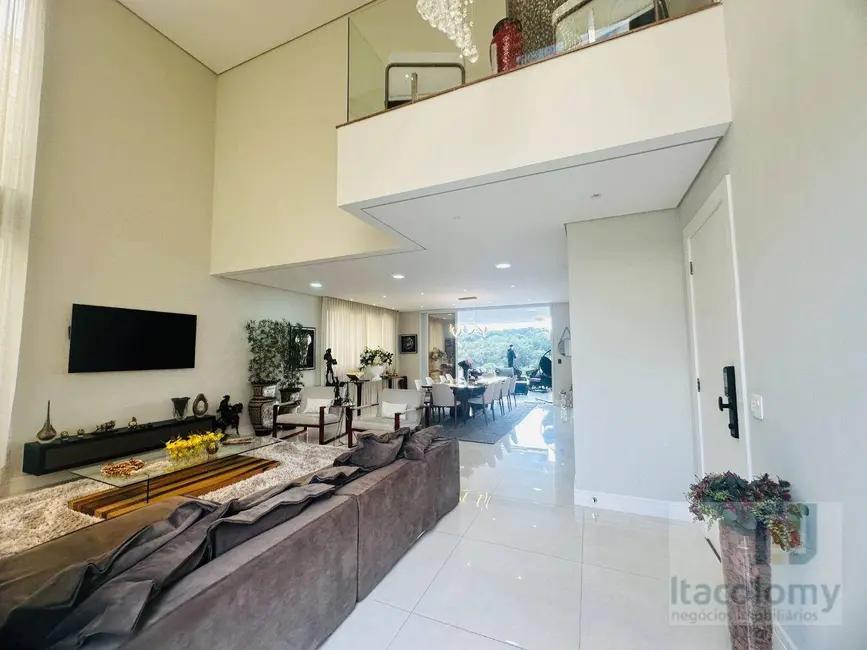 Foto 6 de Casa de Condomínio com 4 quartos para alugar, 500m2 em Santana De Parnaiba - SP
