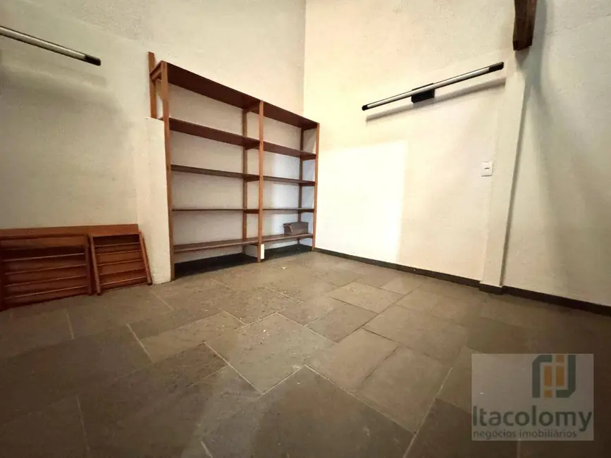 Foto 3 de Casa de Condomínio com 4 quartos à venda e para alugar, 865m2 em Santana De Parnaiba - SP