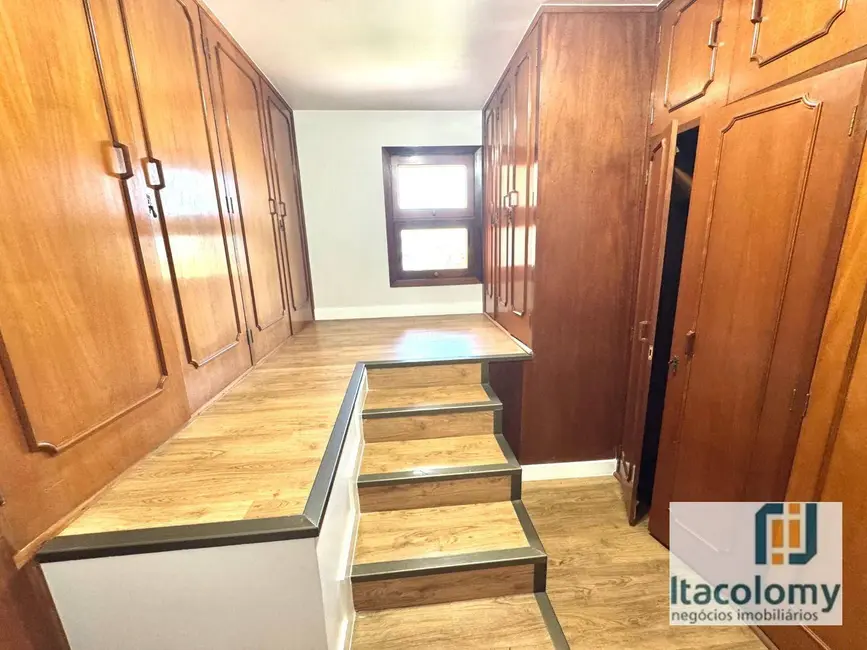 Foto 4 de Casa de Condomínio com 4 quartos à venda e para alugar, 865m2 em Santana De Parnaiba - SP