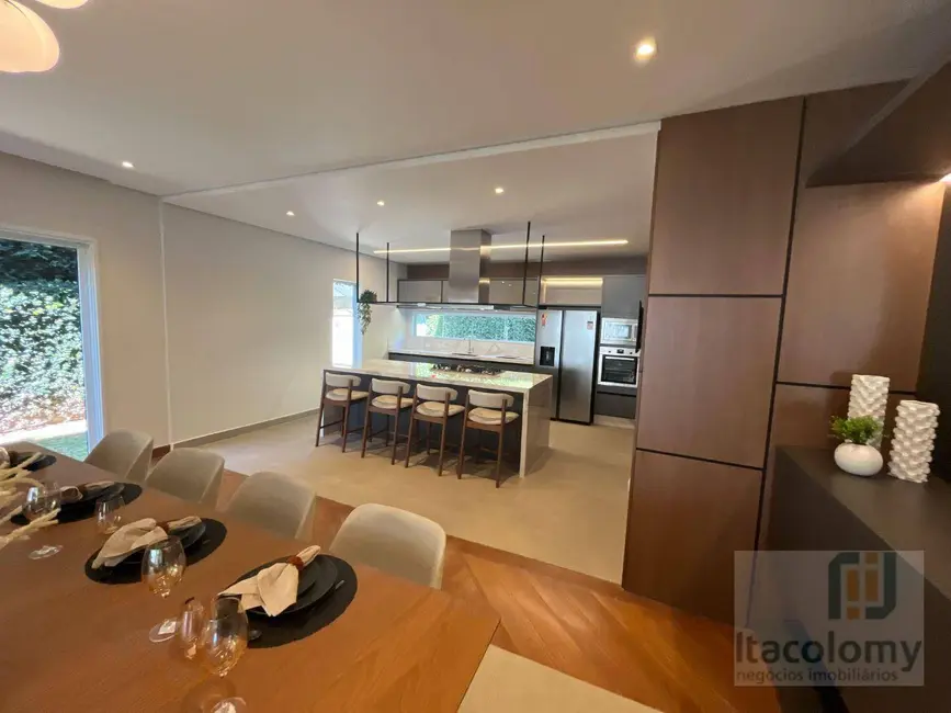 Foto 3 de Casa de Condomínio com 6 quartos à venda, 1250m2 em Residencial Tamboré, Barueri - SP