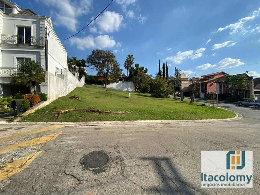 Foto 1 de Terreno / Lote à venda, 547m2 em Santana De Parnaiba - SP
