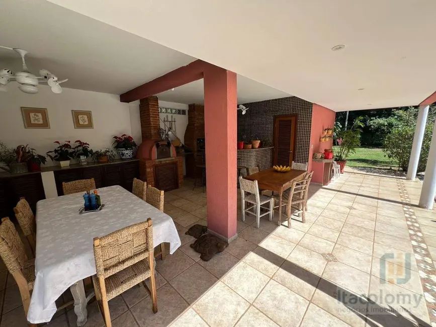 Casa de Condomínio com 3 quartos à venda, 1596m2 em Residencial Tamboré, Barueri - SP - imagem 3 Foto 3 de Casa de Condomínio com 3 quartos à venda, 1596m2 em Residencial Tamboré, Barueri - SP