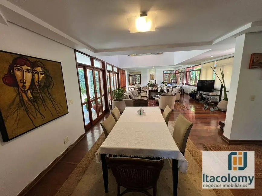 Casa de Condomínio com 3 quartos à venda, 1596m2 em Residencial Tamboré, Barueri - SP - imagem 5 Foto 5 de Casa de Condomínio com 3 quartos à venda, 1596m2 em Residencial Tamboré, Barueri - SP