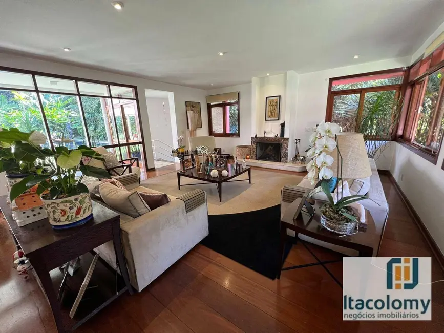 Casa de Condomínio com 3 quartos à venda, 1596m2 em Residencial Tamboré, Barueri - SP - imagem 6 Foto 6 de Casa de Condomínio com 3 quartos à venda, 1596m2 em Residencial Tamboré, Barueri - SP