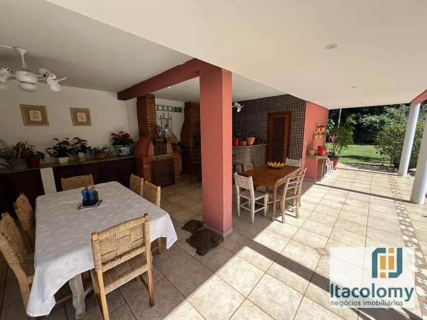 Casa de Condomínio com 3 quartos à venda, 1596m2 em Residencial Tamboré, Barueri - SP - imagem 3 Foto 3 de Casa de Condomínio com 3 quartos à venda, 1596m2 em Residencial Tamboré, Barueri - SP