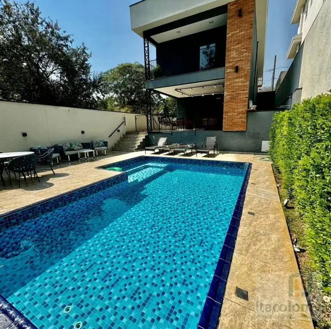 Foto 2 de Casa de Condomínio com 3 quartos à venda, 382m2 em Suru, Santana De Parnaiba - SP